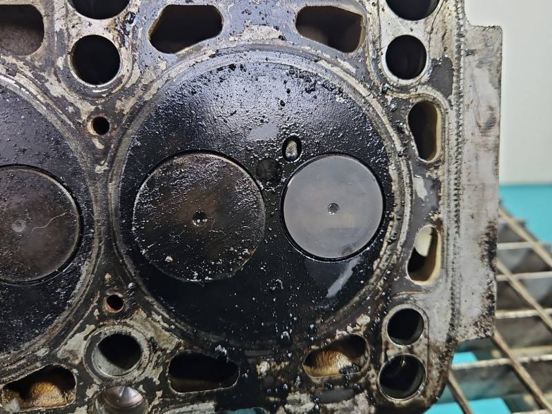 ГБЦ Головка блока Volkswagen Crafter 076103373D — фото детали 17