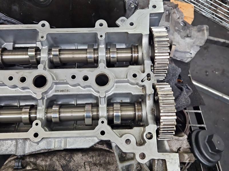 ГБЦ Головка блоку Ford Transit Custom RFHG9Q-6090 — фото деталі 13