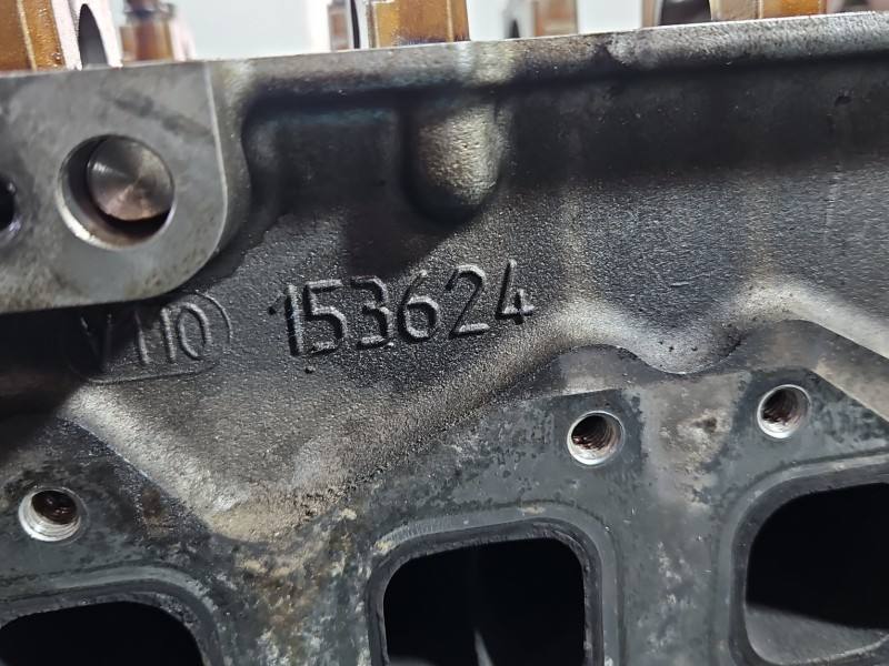 ГБЦ Головка блоку Volkswagen Passat B6 AXZ — фото деталі 6