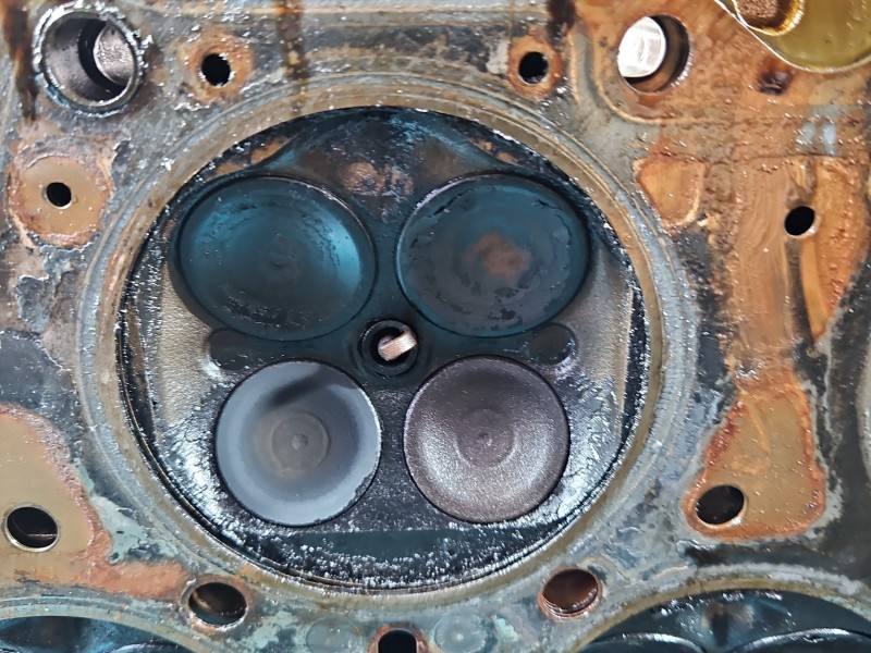 ГБЦ Головка блоку Volkswagen Passat B6 AXZ — фото деталі 10