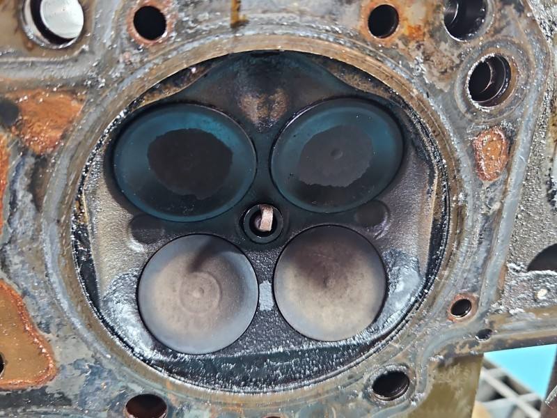 ГБЦ Головка блоку Volkswagen Passat B6 AXZ — фото деталі 15