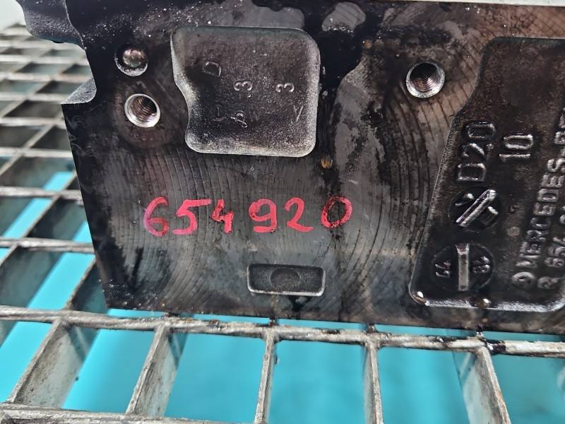ГБЦ Головка блоку Mercedes E W213 654920 — фото деталі 7