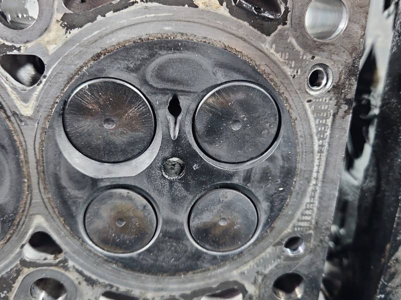 ГБЦ Головка блоку Mercedes E W213 654920 — фото деталі 10