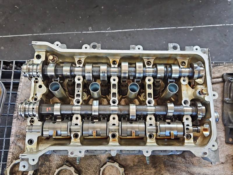 ГБЦ Головка блоку Toyota Avensis T27 3ZR — фото деталі 2