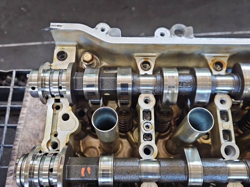 ГБЦ Головка блоку Toyota Avensis T27 3ZR — фото деталі 4