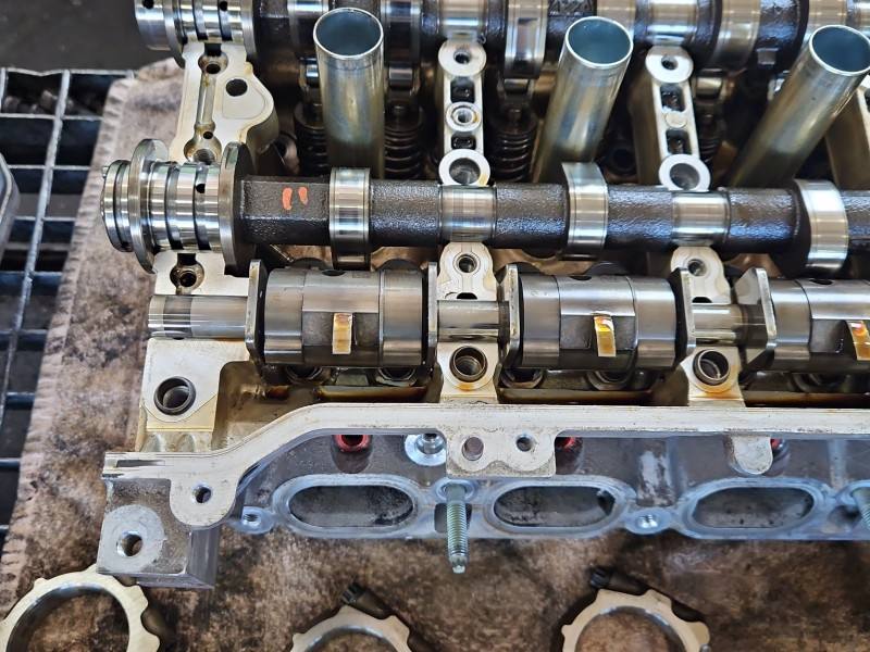 ГБЦ Головка блоку Toyota Avensis T27 3ZR — фото деталі 6