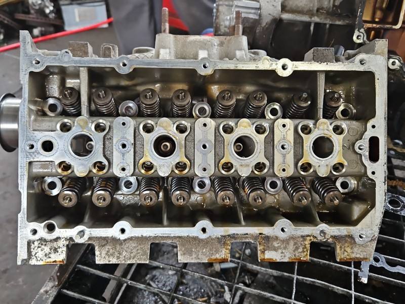 ГБЦ Головка блоку Volkswagen Golf 7 CZD — фото деталі 5