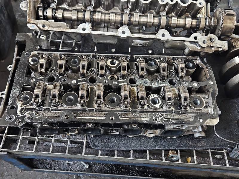 ГБЦ Головка блоку Land Rover Discovery G4D3-6J011-BB — фото деталі 6