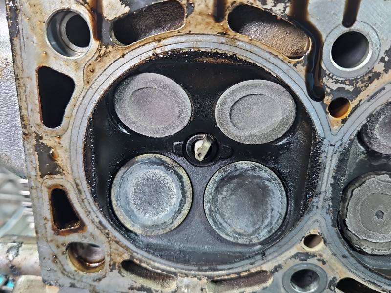ГБЦ Головка блоку Opel Vectra C Z18XE — фото деталі 17