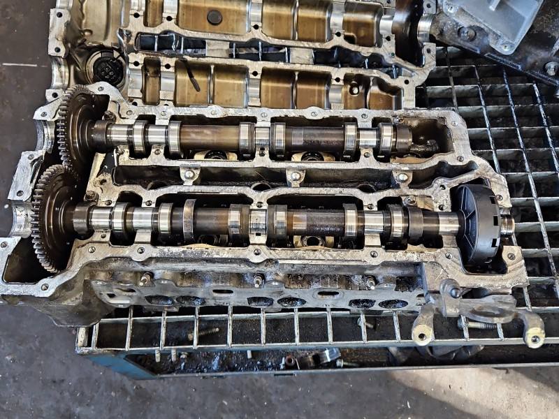 ГБЦ Головка блоку Mercedes ML W164 6420163601 — фото деталі 2