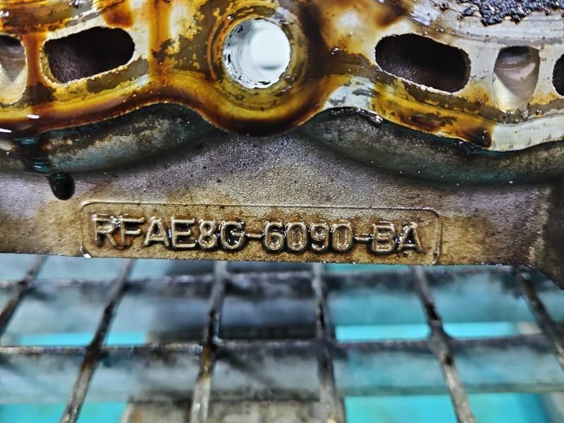 ГБЦ Головка блоку Ford Fiesta RFAE8G-6090-BA — фото деталі 14
