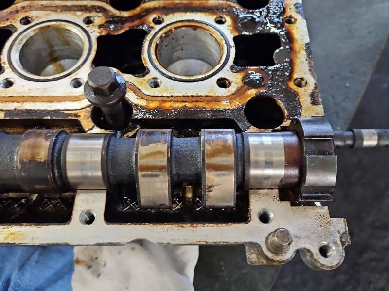ГБЦ Головка блока Volvo V50 8642289004 — фото детали 2