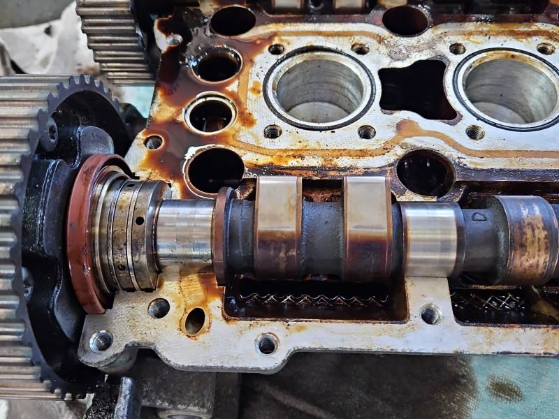 ГБЦ Головка блока Volvo V50 8642289004 — фото детали 4