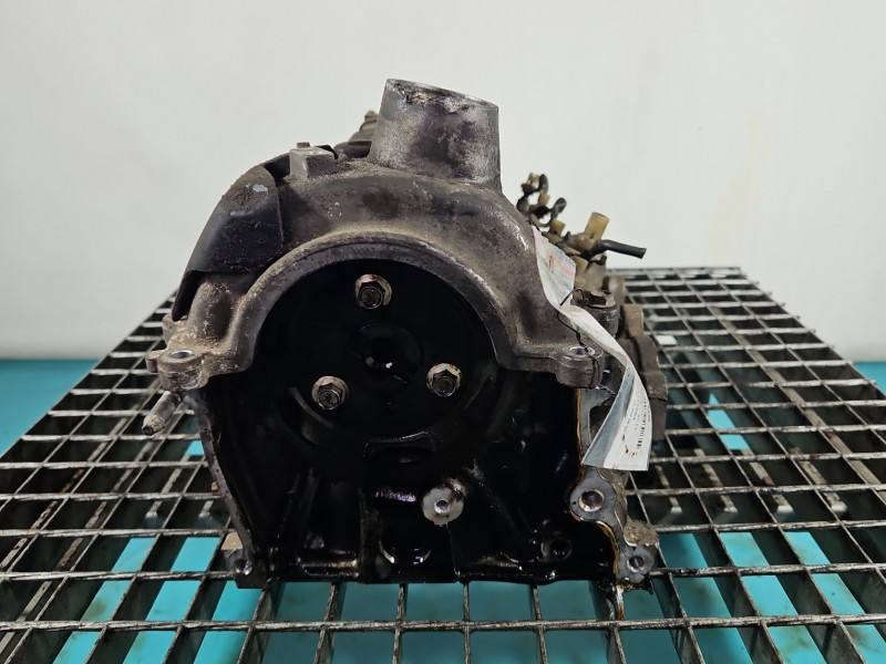 ГБЦ Головка блоку Toyota Yaris 2 — фото деталі 10