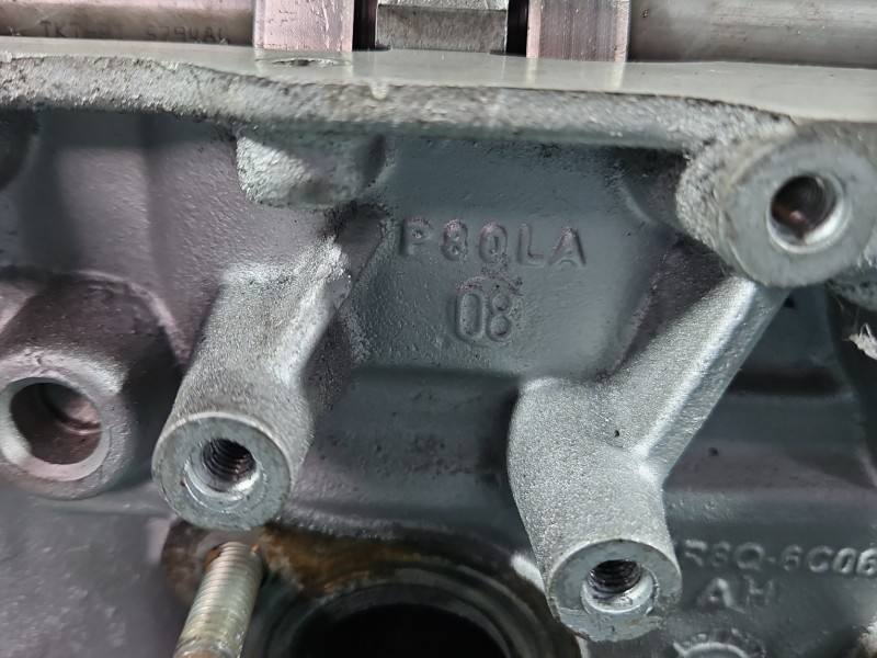 ГБЦ Головка блоку Jaguar XF 4R8Q-6C064-AH — фото деталі 20
