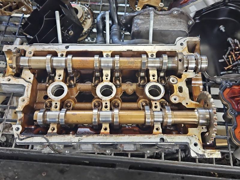 ГБЦ Головка блоку Audi A8 D4 06E103403M