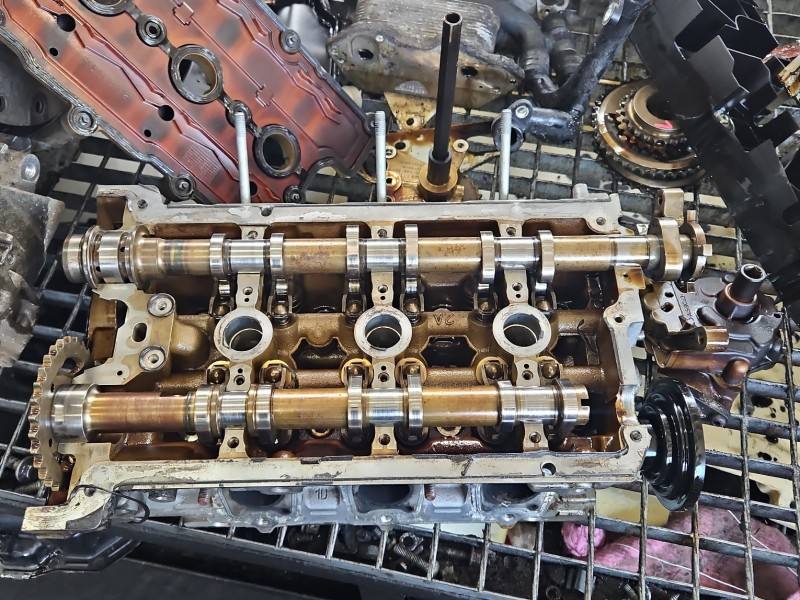 ГБЦ Головка блоку Audi A8 D4 06E103404M
