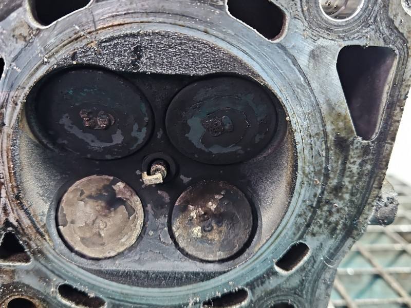 ГБЦ Головка блоку Hyundai I30 G4FA — фото деталі 9