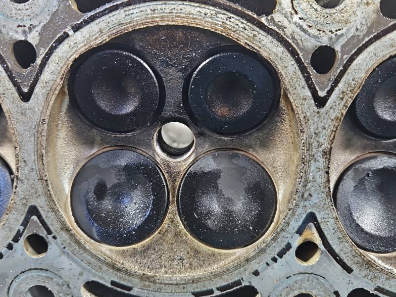 ГБЦ Головка блоку Mitsubishi Space Star 3A90 — фото деталі 12