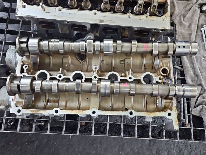 ГБЦ Головка блоку Volkswagen Touran 03G103358BF
