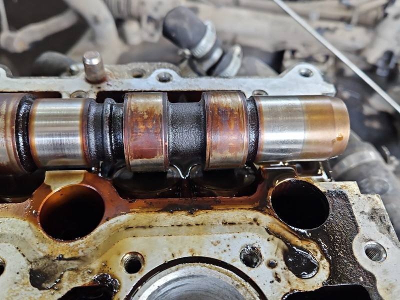 ГБЦ Головка блоку Volvo S40 8642289003 — фото деталі 5