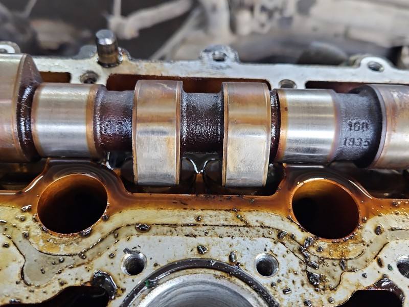 ГБЦ Головка блоку Volvo S40 8642289003 — фото деталі 6