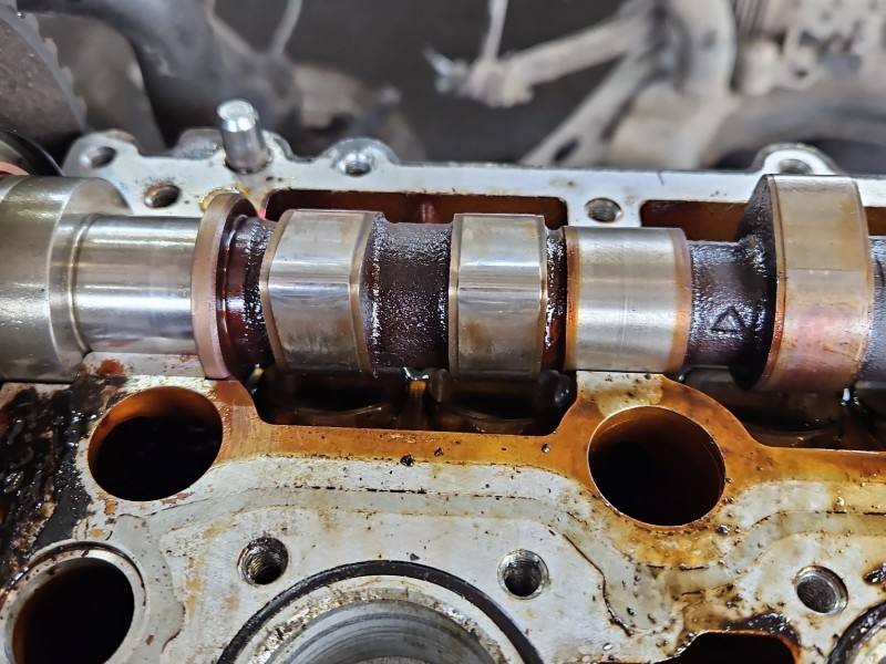 ГБЦ Головка блоку Volvo S40 8642289003 — фото деталі 7