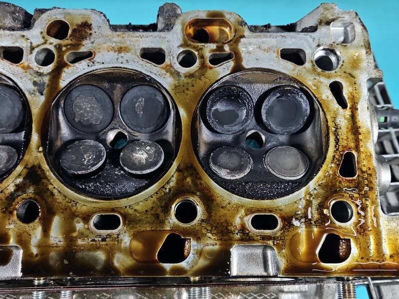 ГБЦ Головка блоку Volvo S40 8642289003 — фото деталі 15