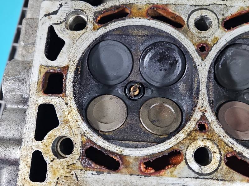 ГБЦ Головка блоку Opel Vectra B X18XE — фото деталі 17