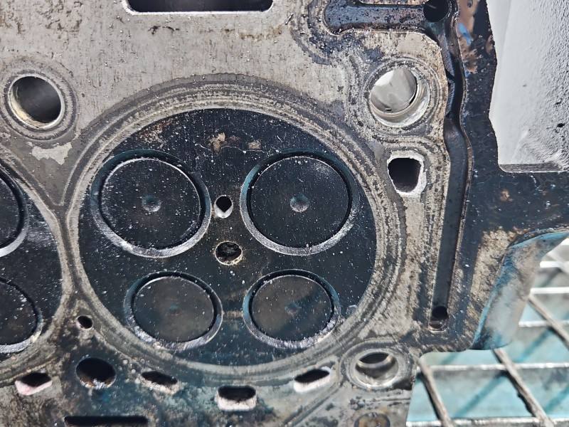 ГБЦ Головка блоку BMW X3 E83 7810196 — фото деталі 11