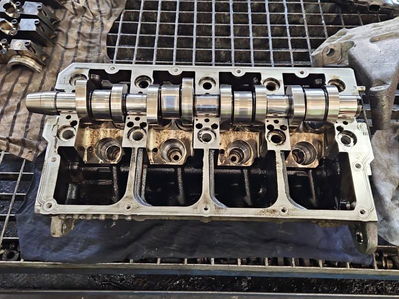 ГБЦ Головка блоку Volkswagen Touran BKC — фото деталі 2