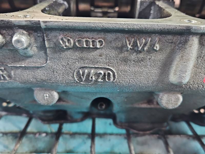 ГБЦ Головка блоку Volkswagen Touran BKC — фото деталі 10