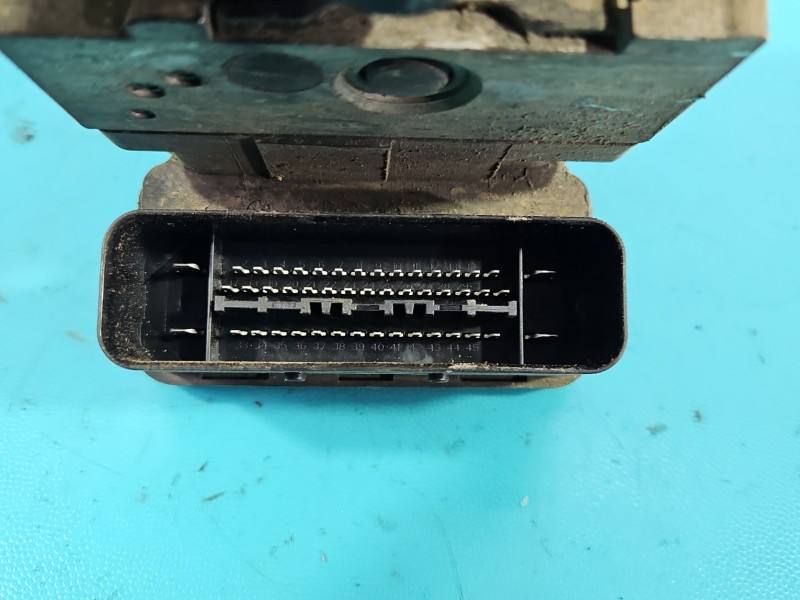 Блок керування ABS АБС Volkswagen Caddy 1K0614517DD — фото деталі 4