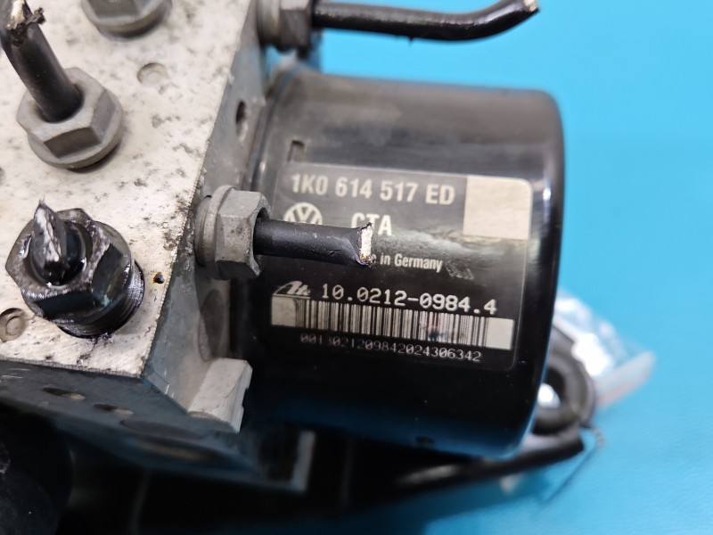 Блок керування ABS АБС Volkswagen Caddy 1K0614517ED — фото деталі 3