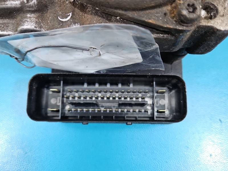 Блок керування ABS АБС Honda Legend 7B22-0096 — фото деталі 6