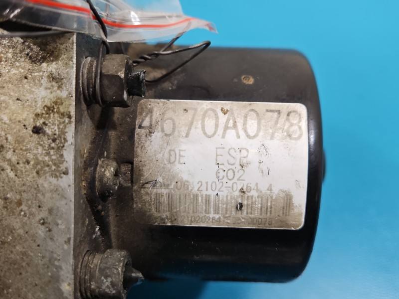 Блок керування ABS АБС Mitsubishi Grandis 4670A078 — фото деталі 3