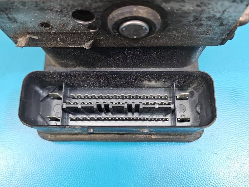 Блок керування ABS АБС Mitsubishi Grandis 4670A078 — фото деталі 5