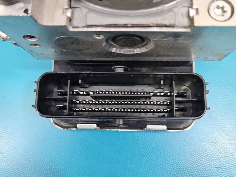 Блок керування ABS АБС Renault Trafic 476609561R — фото деталі 4