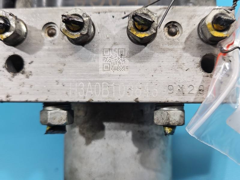 Блок керування ABS АБС Honda Jazz 0B11A-0188 — фото деталі 3