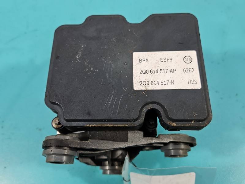 Блок керування ABS АБС Skoda Scala 2Q0614517AP — фото деталі 9