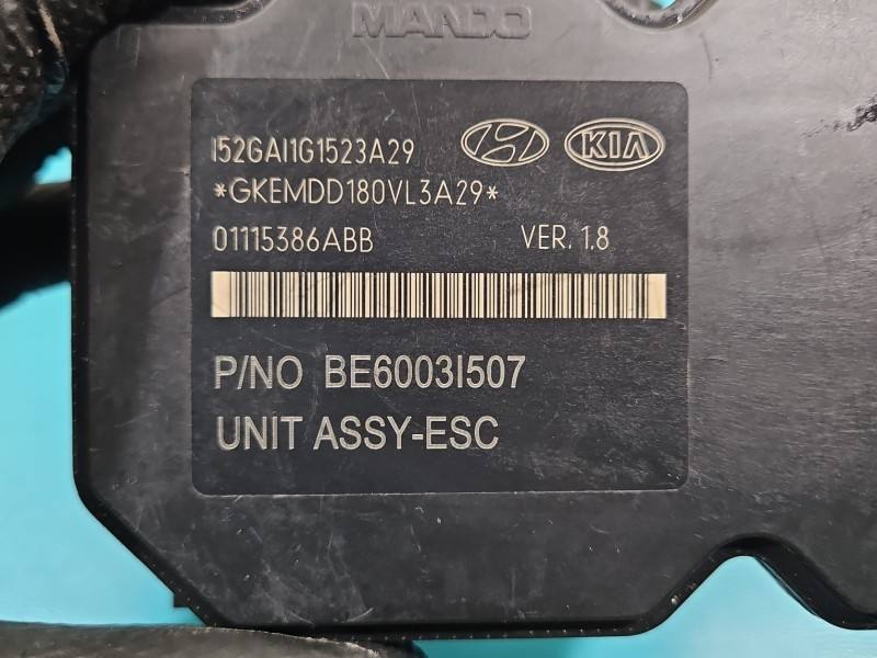 Блок керування ABS АБС Hyundai I40 58920-3Z570 — фото деталі 9