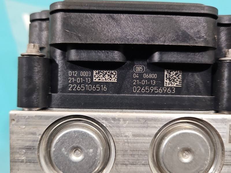 Блок керування ABS АБС Renault Twingo 476604047R — фото деталі 9