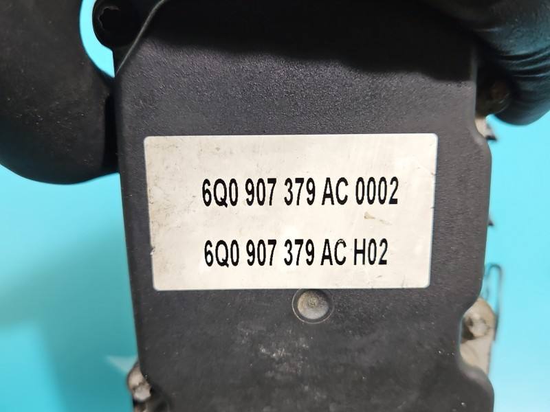 Блок керування ABS АБС Volkswagen Polo 6Q0907379AC — фото деталі 11