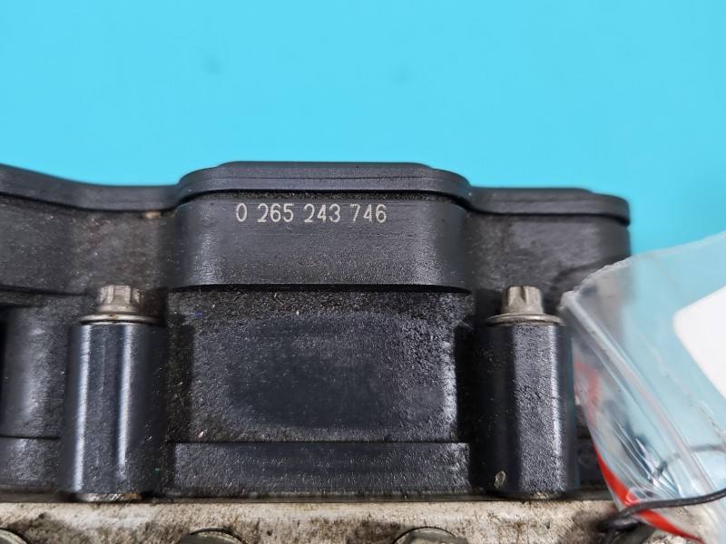 Блок керування ABS АБС Toyota Auris 44540-02500 — фото деталі 4