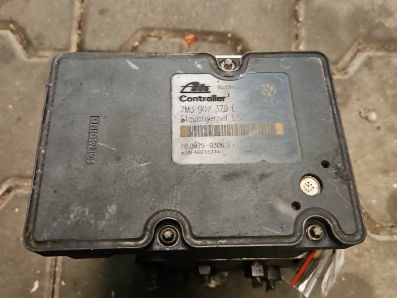 Блок керування ABS АБС Volkswagen Sharan 7M3614111M — фото деталі 11