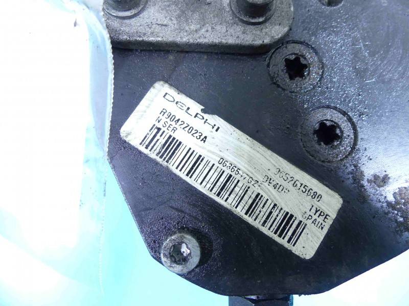 ТНВД паливний насос високого тиску Citroen C3 R9042Z023A — фото деталі 6
