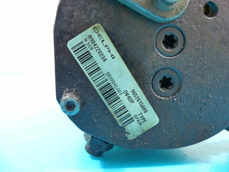 ТНВД паливний насос високого тиску Citroen C3 R9042Z023A — фото деталі 7