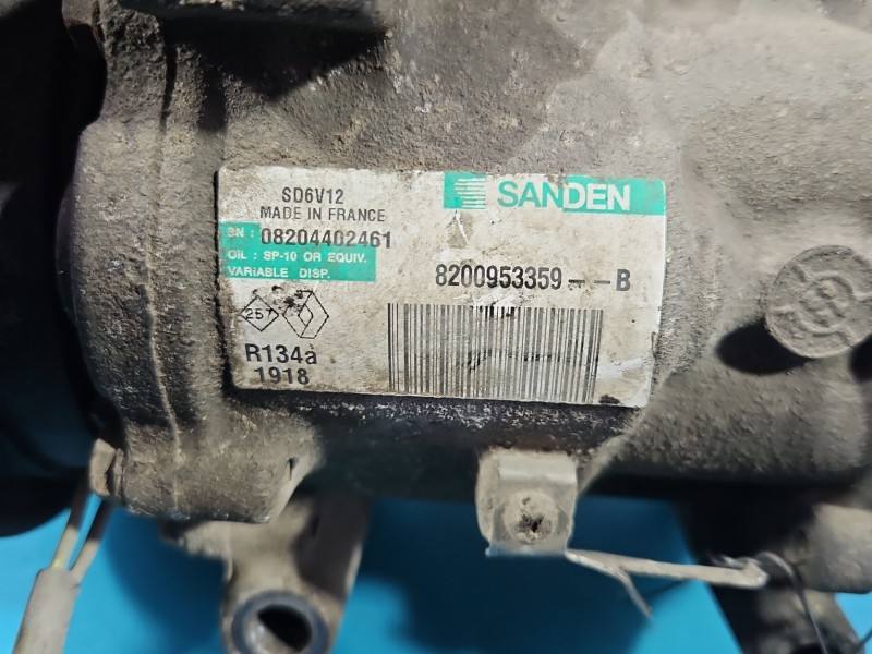 Компрессор кондиционера Mercedes Citan W415 8200953359 — фото детали 3