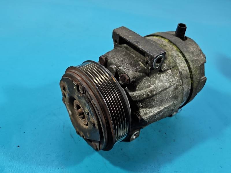 Компресор кондиціонера Renault Laguna 8200021822