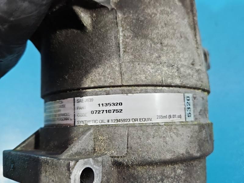 Компресор кондиціонера Renault Laguna 8200021822 — фото деталі 4